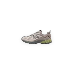 New Balance 610