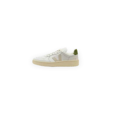 Veja V-82 Leather