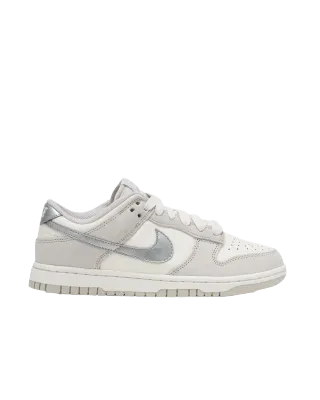 Nike Women's Dunk Low