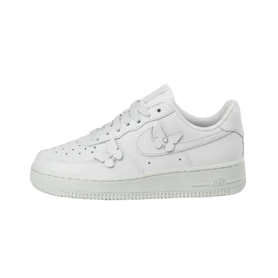 Nike Wmns Air Force 1 ’07