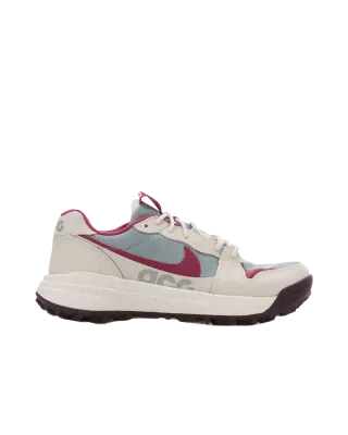 Nike ACG Lowcate