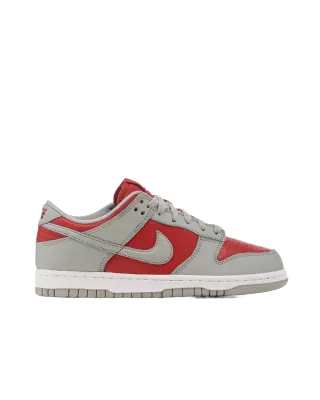 Nike Dunk Low "Ultraman"