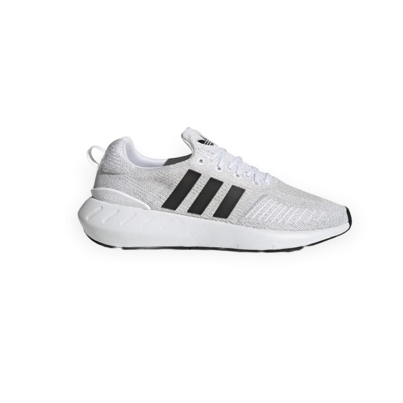 adidas Swift Run 22