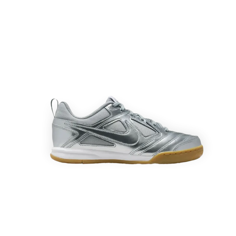 Nike Gato LV8