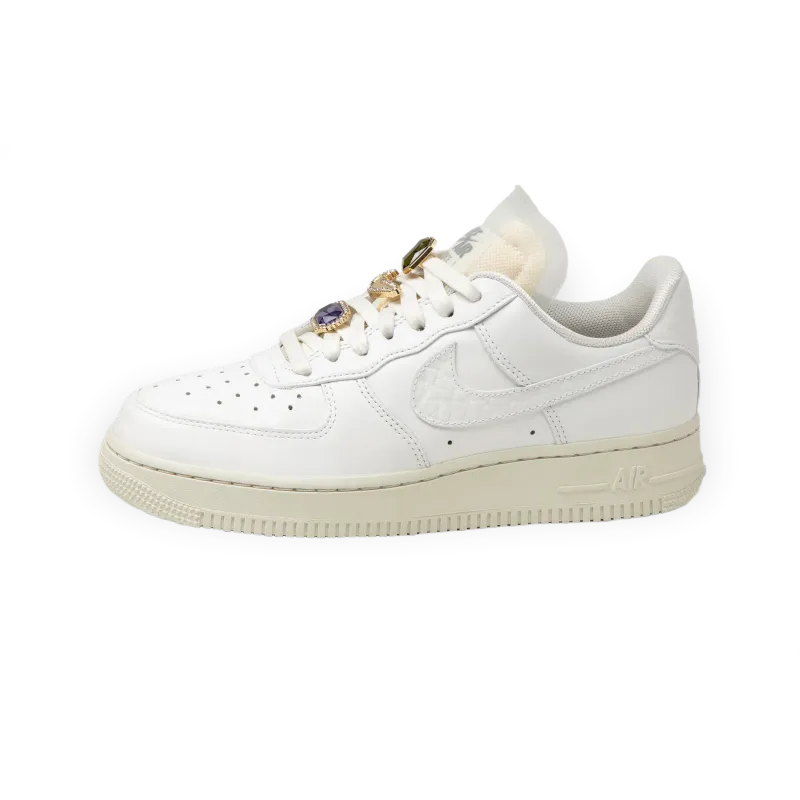 Nike Wmns Air Force 1 Low PRM