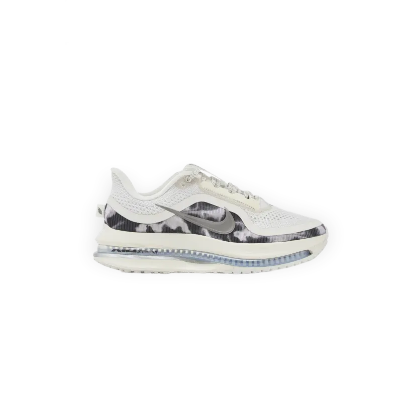 Nike Women's Pegasus Premium SE