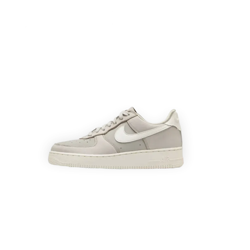 Nike WMNS Air Force 1 Retro PRM Ess