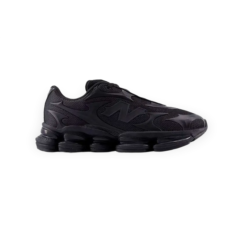 New Balance 2000 Black Metallic
