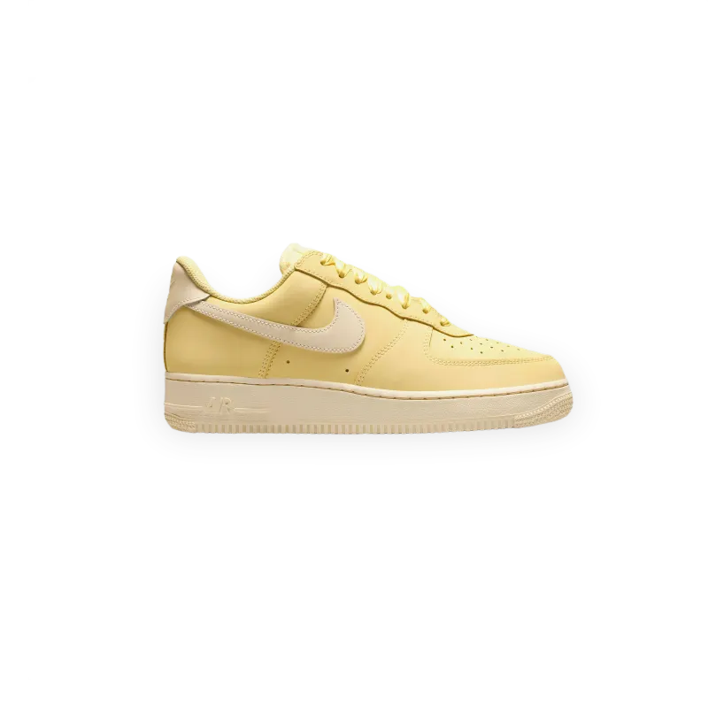 Nike Wmns Air Force 1 Retro Premium