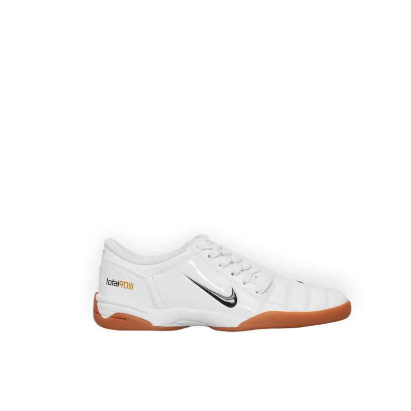 Nike Women's Total 90 Sneakers White / Black