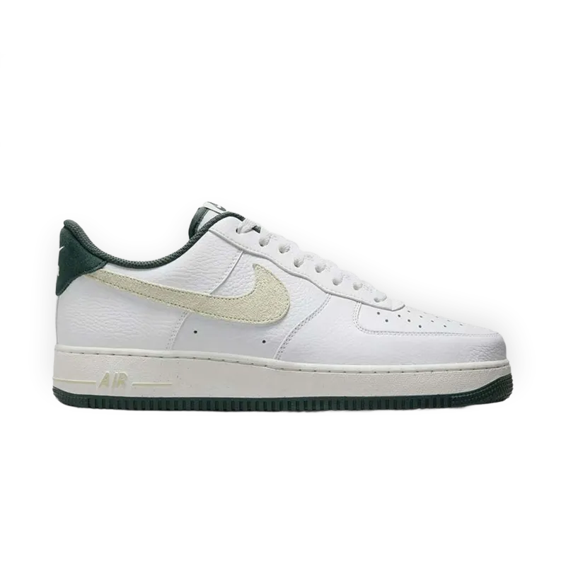 Nike Air Force 1 '07 LV8
