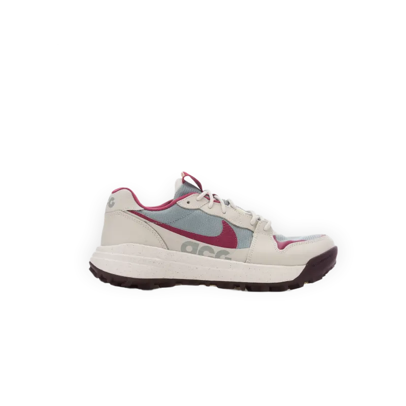 Nike ACG Lowcate
