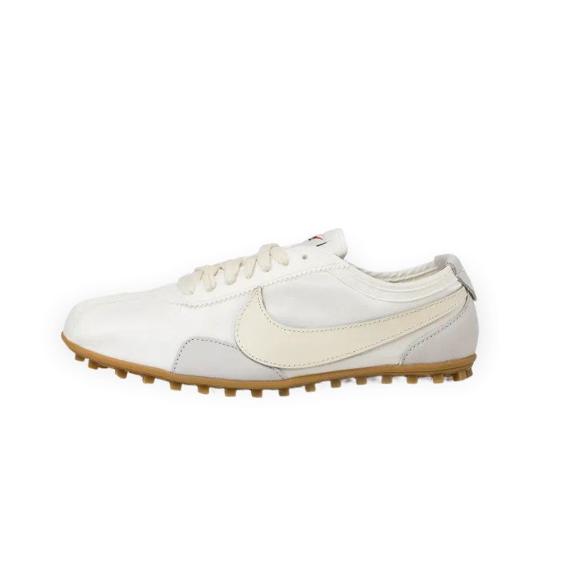 Nike Wmns Moon Shoe OG