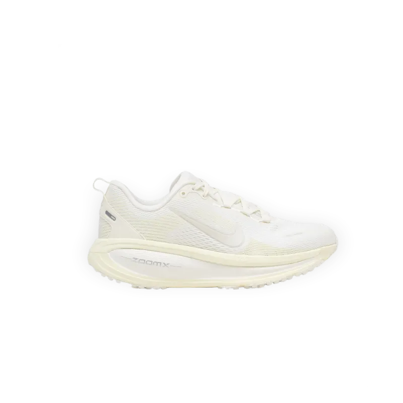 Nike Women's Vomero 18