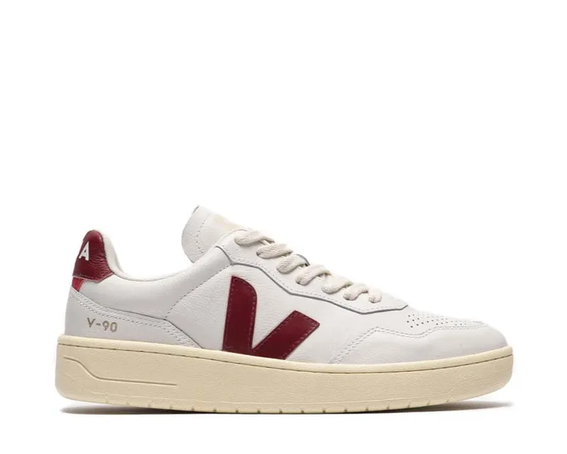 Veja V-90 O.T. Leather