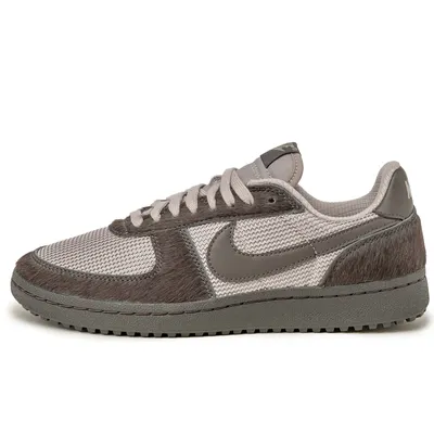 Nike Wmns Field General