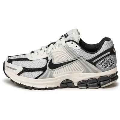 Nike Wmns Zoom Vomero 5