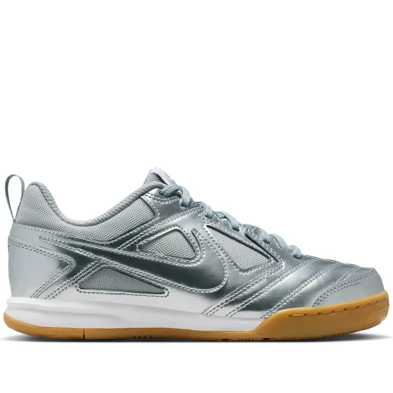 Nike Gato LV8