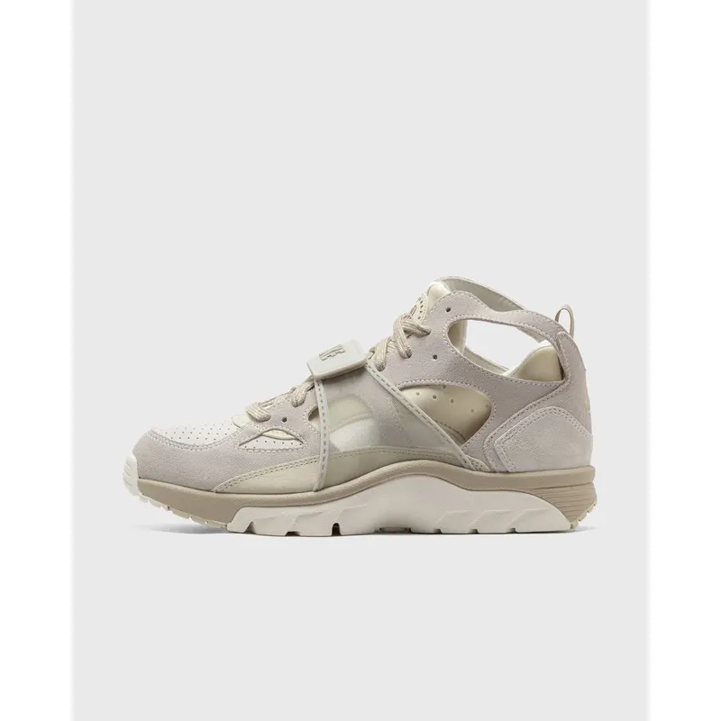 Nike AIR TRAINER HUARACHE "Sail and Light Khaki"